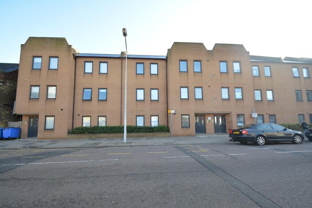 1 Bedroom Property For Sale in Peterborough £106,995